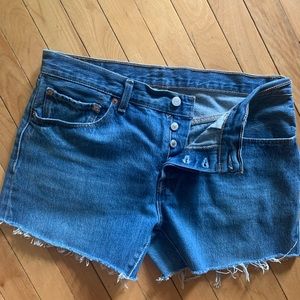 levis size 30 jean shorts